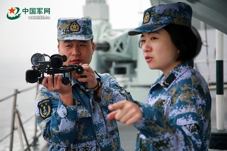 香港正版图库图纸大全，解读：场面壮观！凉山普格火把节举行千人“朵洛荷”表演、斗牛大赛